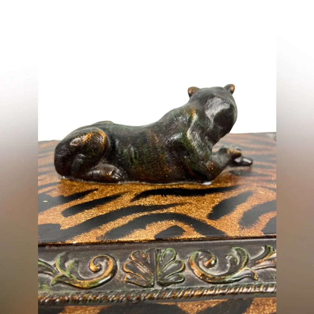 Jewlery Box Tiger Animal Print 11x8x6 Brown Vintage Patina Velvet Lining Rare